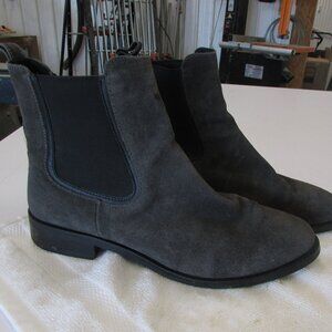 Thursday Duchess Chelsea Boot Gray Suede Women's Size 10